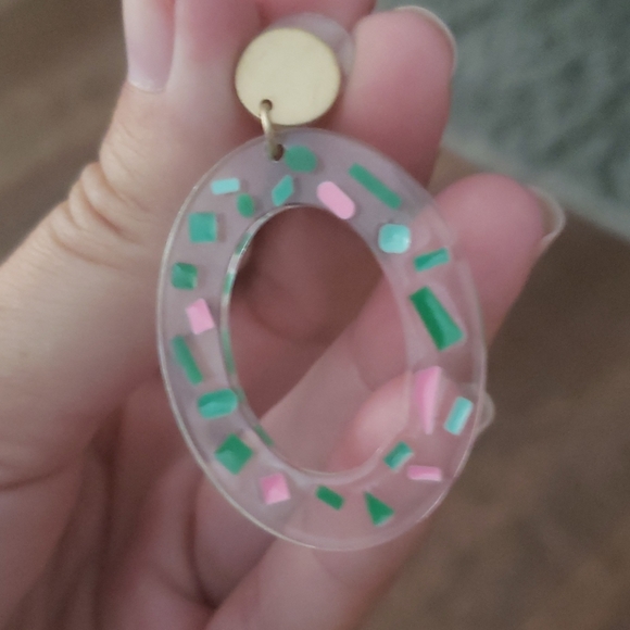 Unique Vintage earrings NWOT - Picture 2 of 2